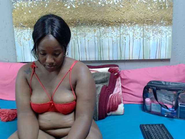 LadyAss33