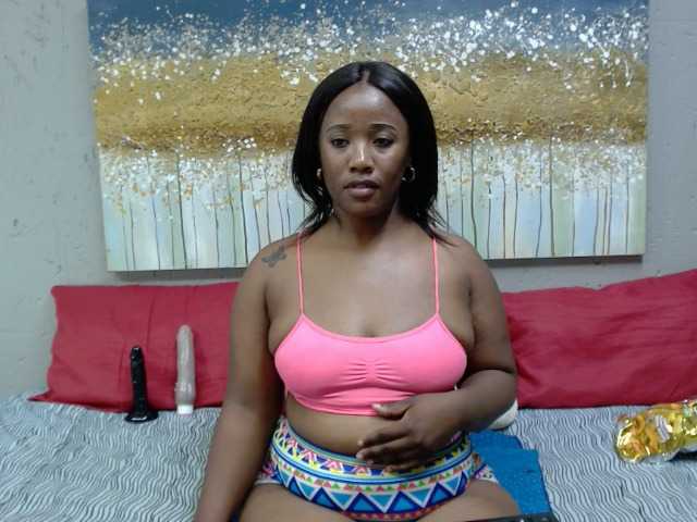 LadyAss33 live cam on BongaCams