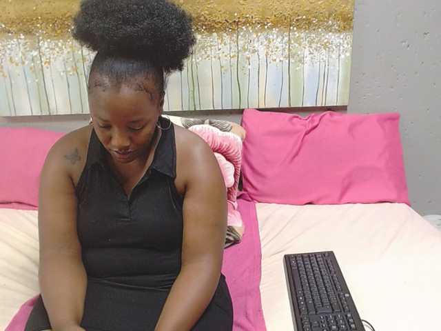 LadyAss33