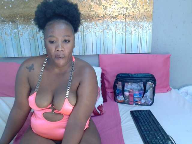 LadyAss33