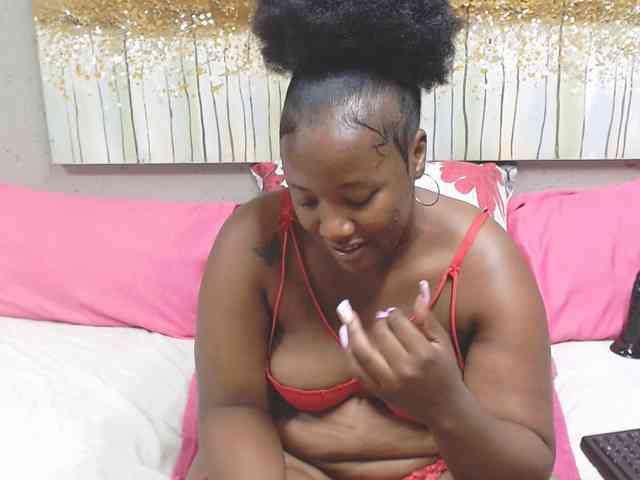 LadyAss33