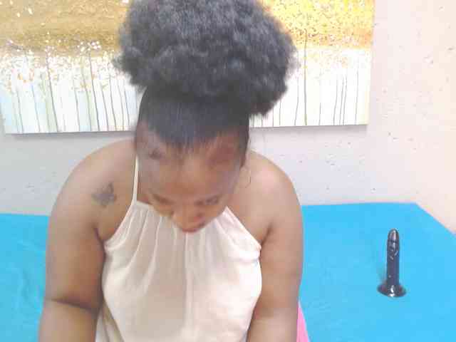 LadyAss33