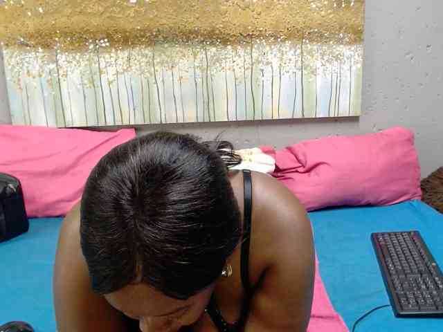 LadyAss33
