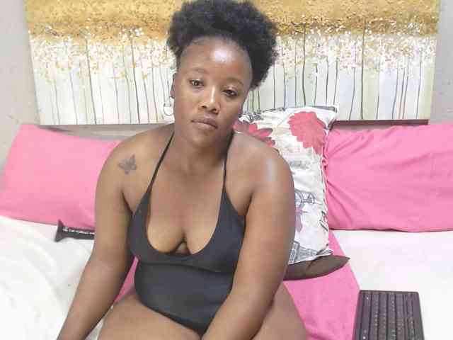 LadyAss33