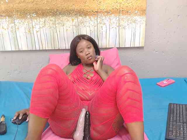 LadyAss33