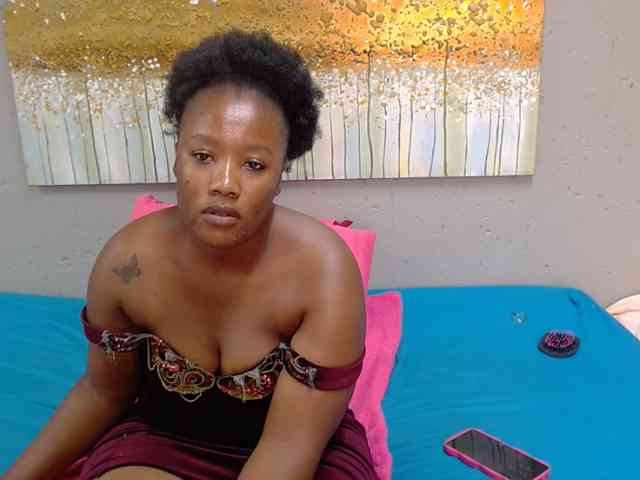 LadyAss33