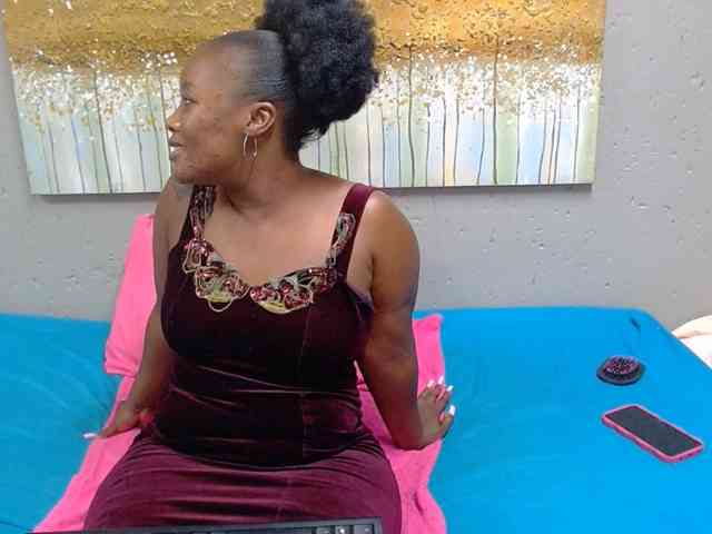 LadyAss33