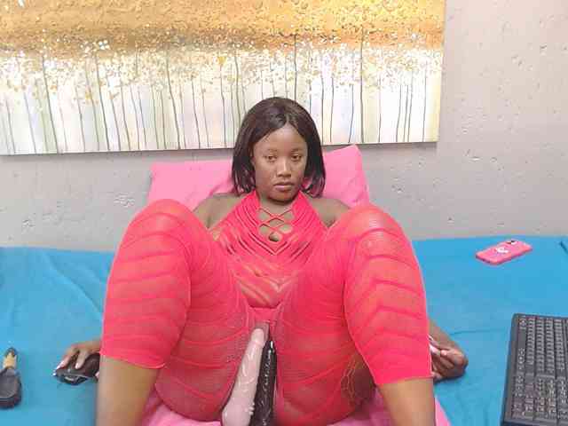LadyAss33