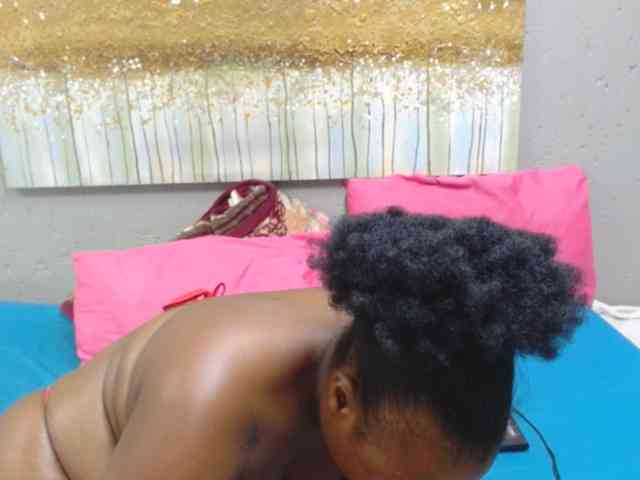 LadyAss33