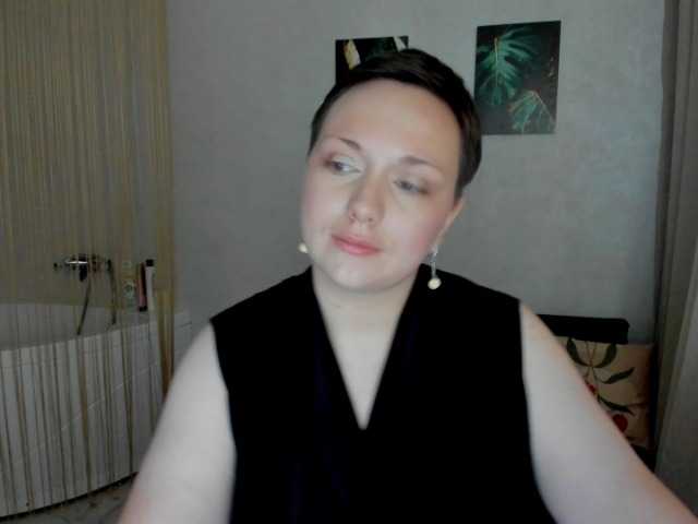 GoldenHazea live cam on BongaCams