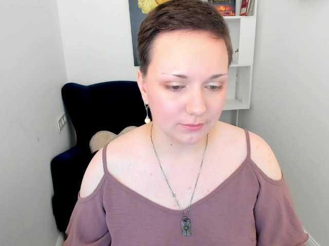 GoldenHazea live cam on BongaCams