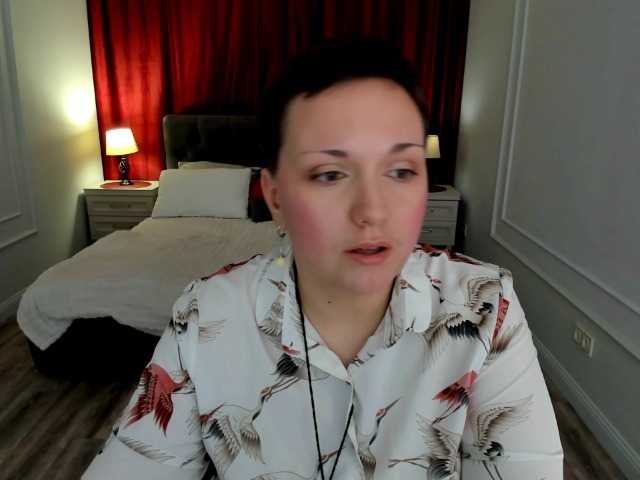 GoldenHazea live cam on BongaCams