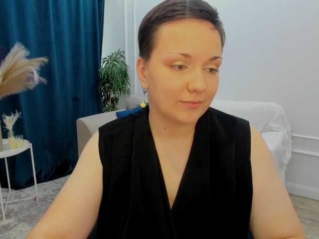 GoldenHazea live cam on BongaCams