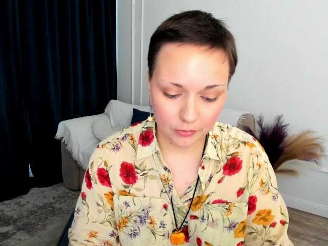 GoldenHazea live cam on BongaCams