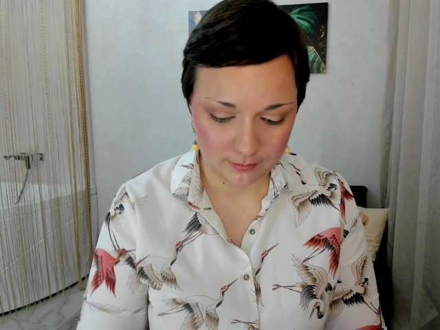 GoldenHazea live cam on BongaCams