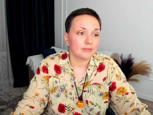 GoldenHazea live cam on BongaCams