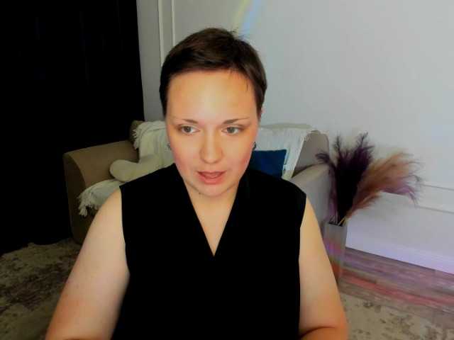 GoldenHazea live cam on BongaCams