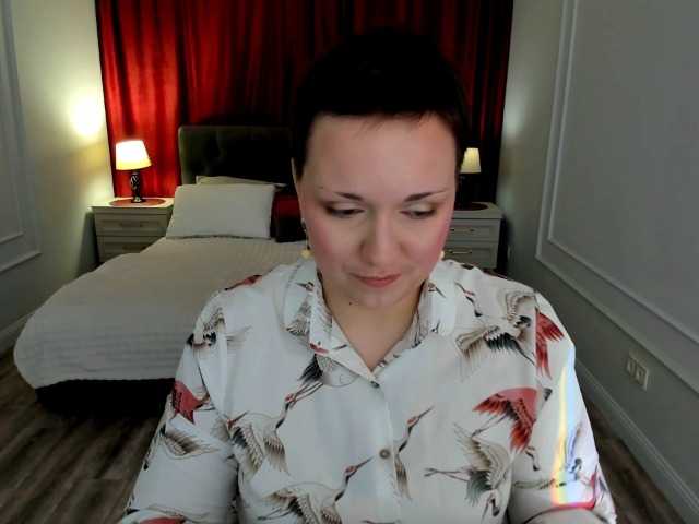 GoldenHazea live cam on BongaCams