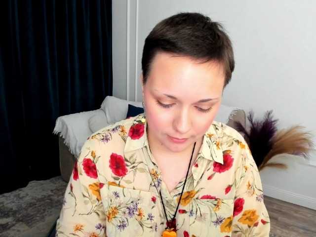 GoldenHazea live cam on BongaCams