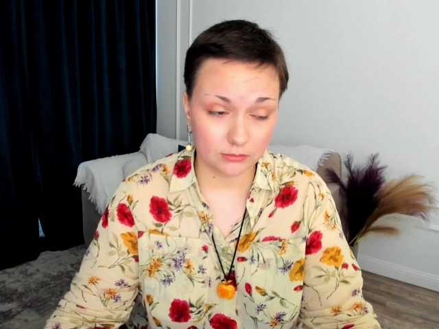 GoldenHazea live cam on BongaCams