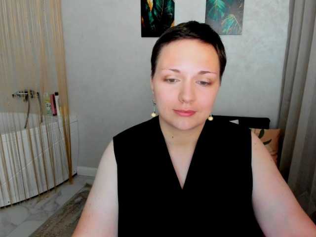 GoldenHazea live cam on BongaCams