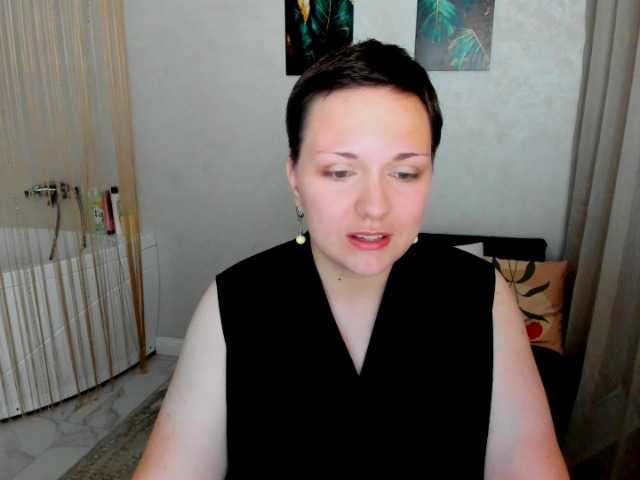 GoldenHazea live cam on BongaCams