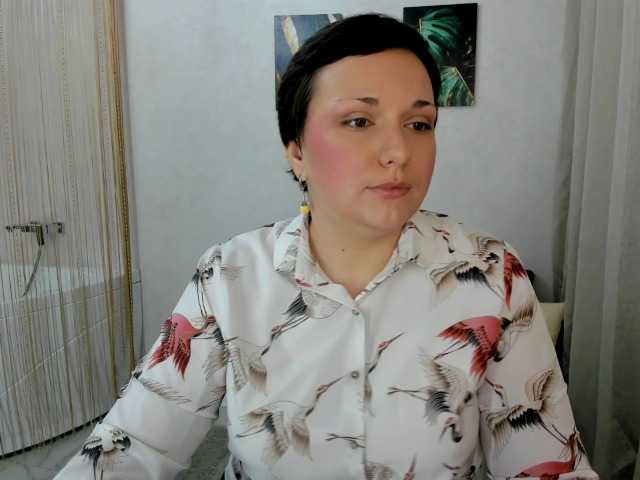 GoldenHazea live cam on BongaCams