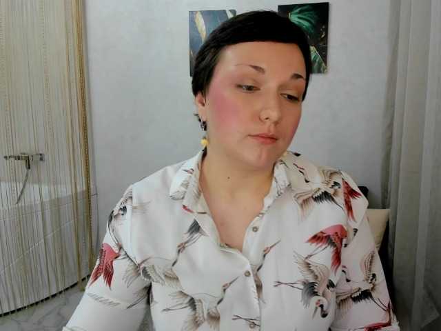 GoldenHazea live cam on BongaCams