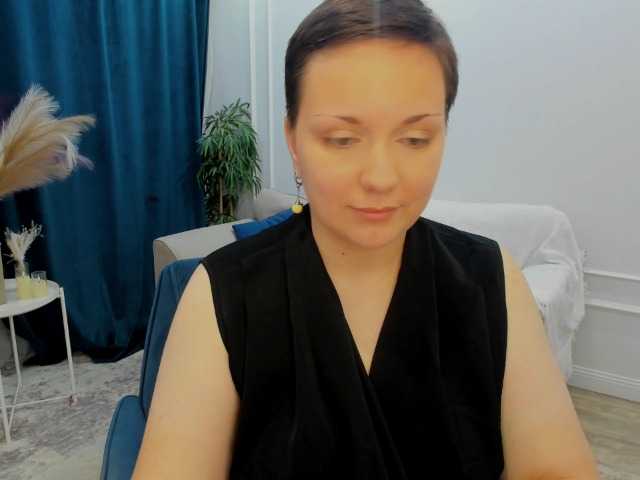 GoldenHazea live cam preview