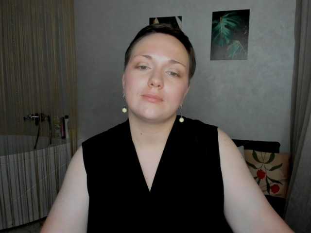 GoldenHazea live cam on BongaCams
