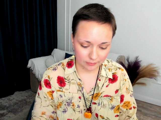 GoldenHazea live cam on BongaCams