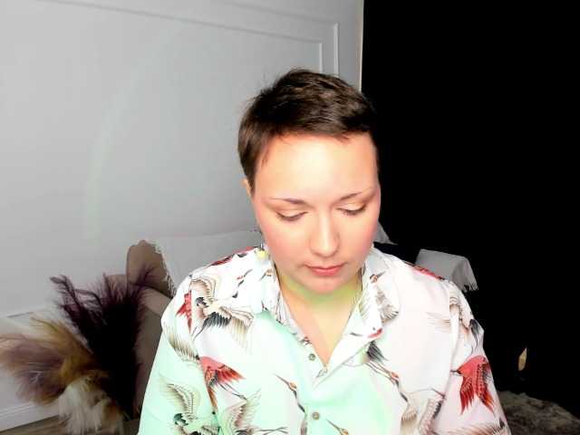 GoldenHazea live cam on BongaCams