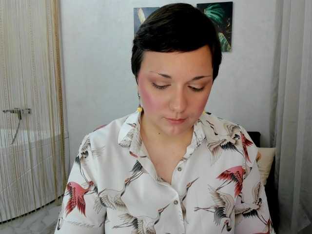 GoldenHazea live cam on BongaCams