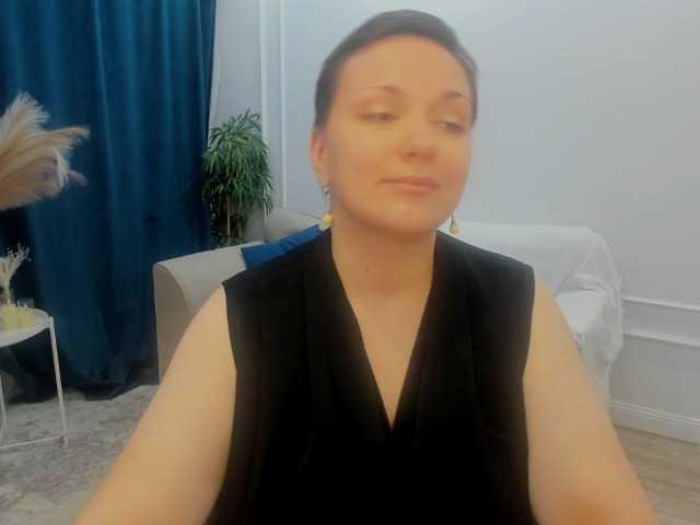GoldenHazea live cam preview