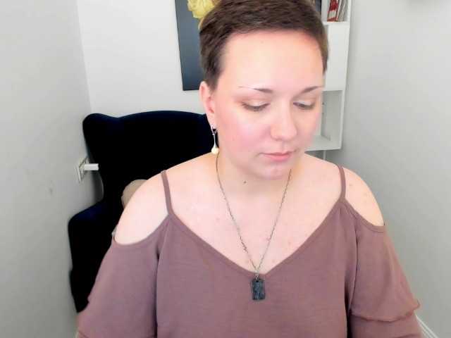 GoldenHazea live cam on BongaCams