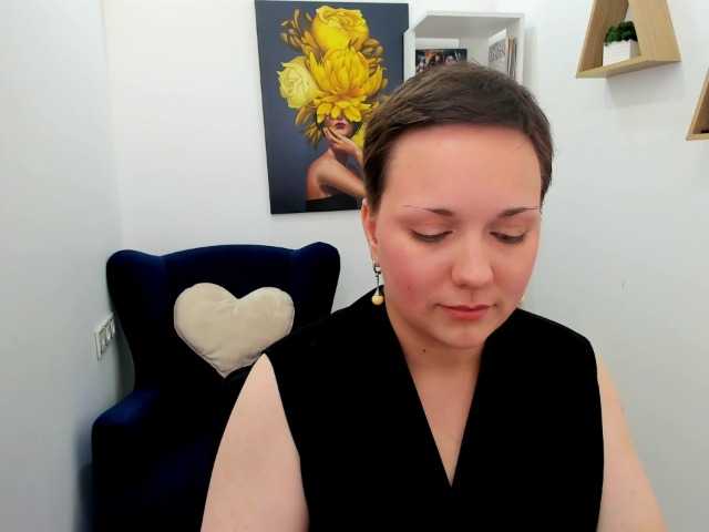 GoldenHazea live cam on BongaCams