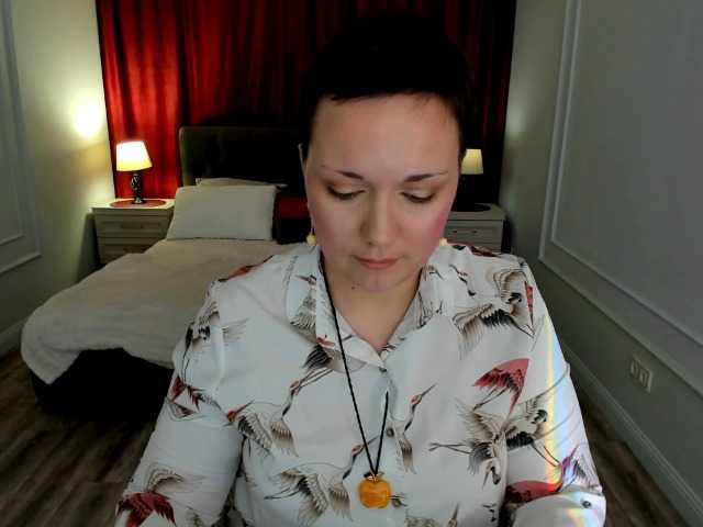 GoldenHazea live cam on BongaCams