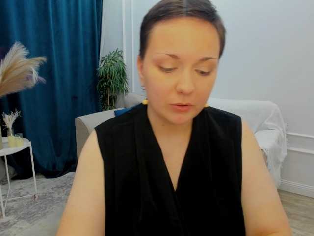 GoldenHazea live cam on BongaCams