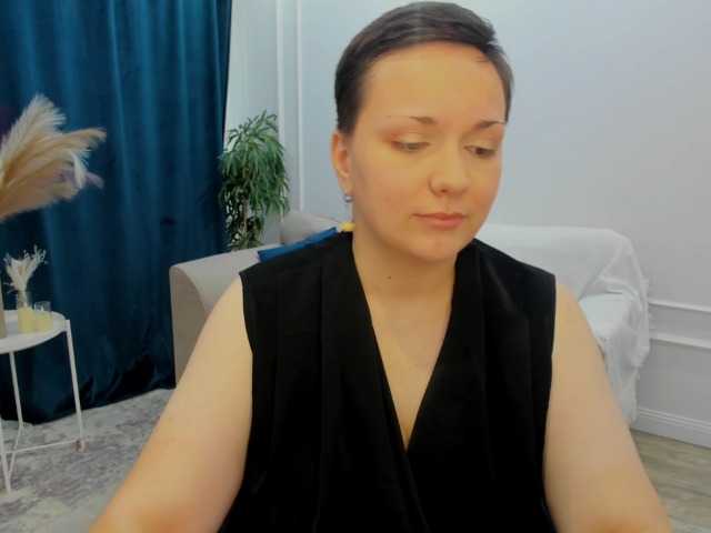 GoldenHazea live cam preview