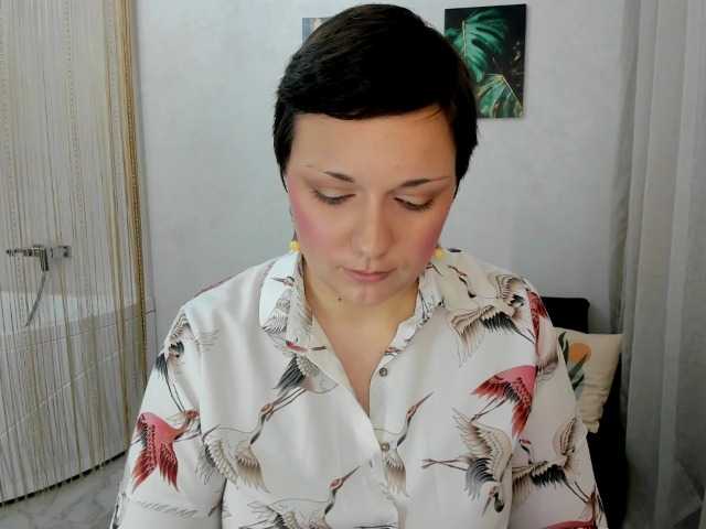 GoldenHazea live cam on BongaCams