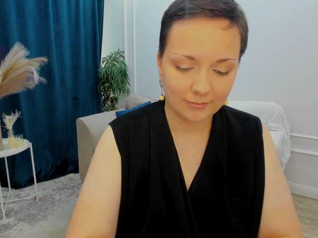 GoldenHazea live cam on BongaCams