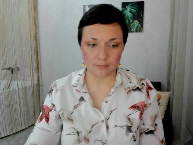 GoldenHazea live cam on BongaCams
