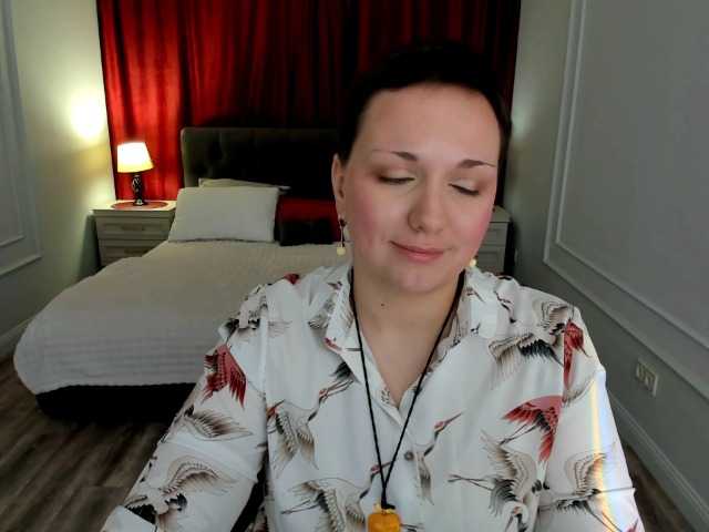 GoldenHazea live cam on BongaCams