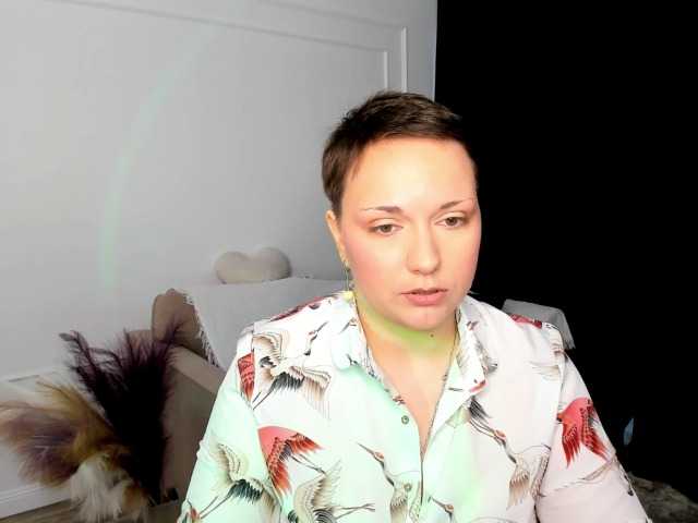 GoldenHazea live cam on BongaCams