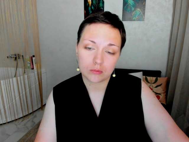 GoldenHazea live cam on BongaCams