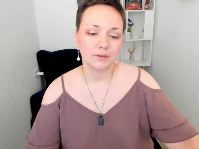 GoldenHazea live cam on BongaCams