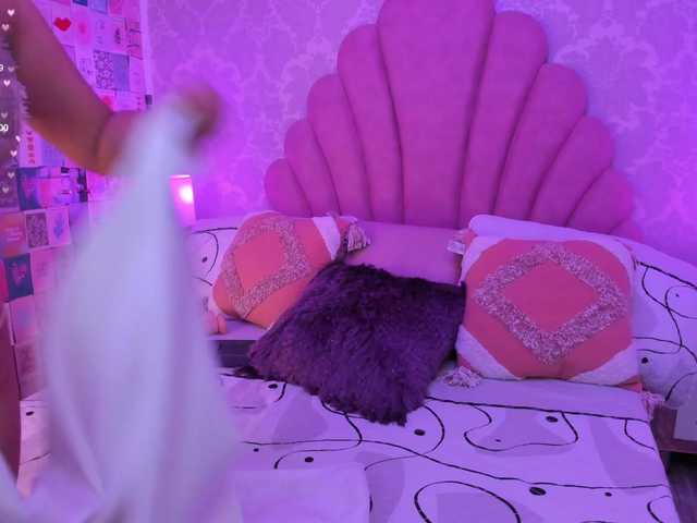 AgataRosse live cam on BongaCams