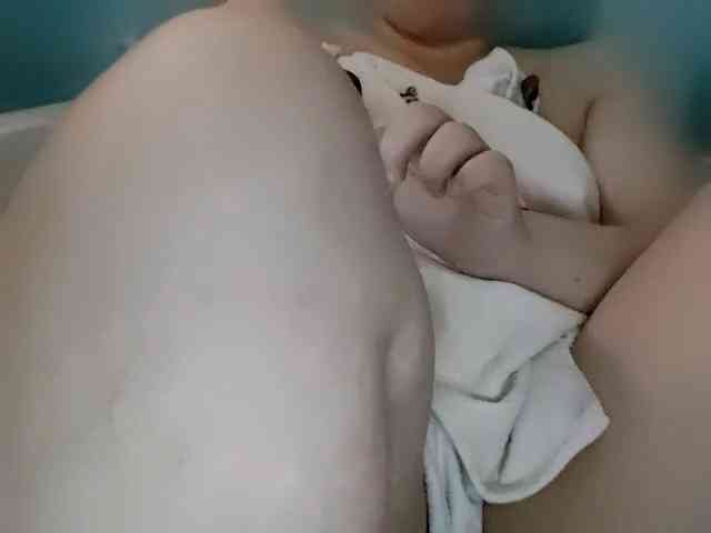 LunarCat54002 Live Webcam on BongaCams
