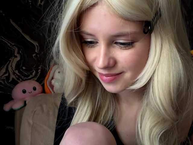 BundtAmely live cam on BongaCams