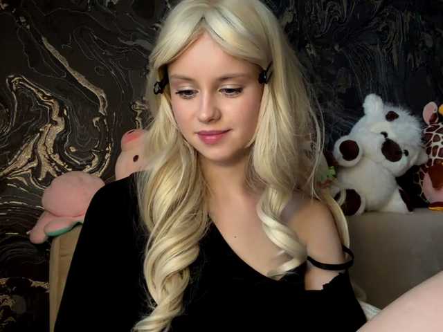 BundtAmely live cam on BongaCams